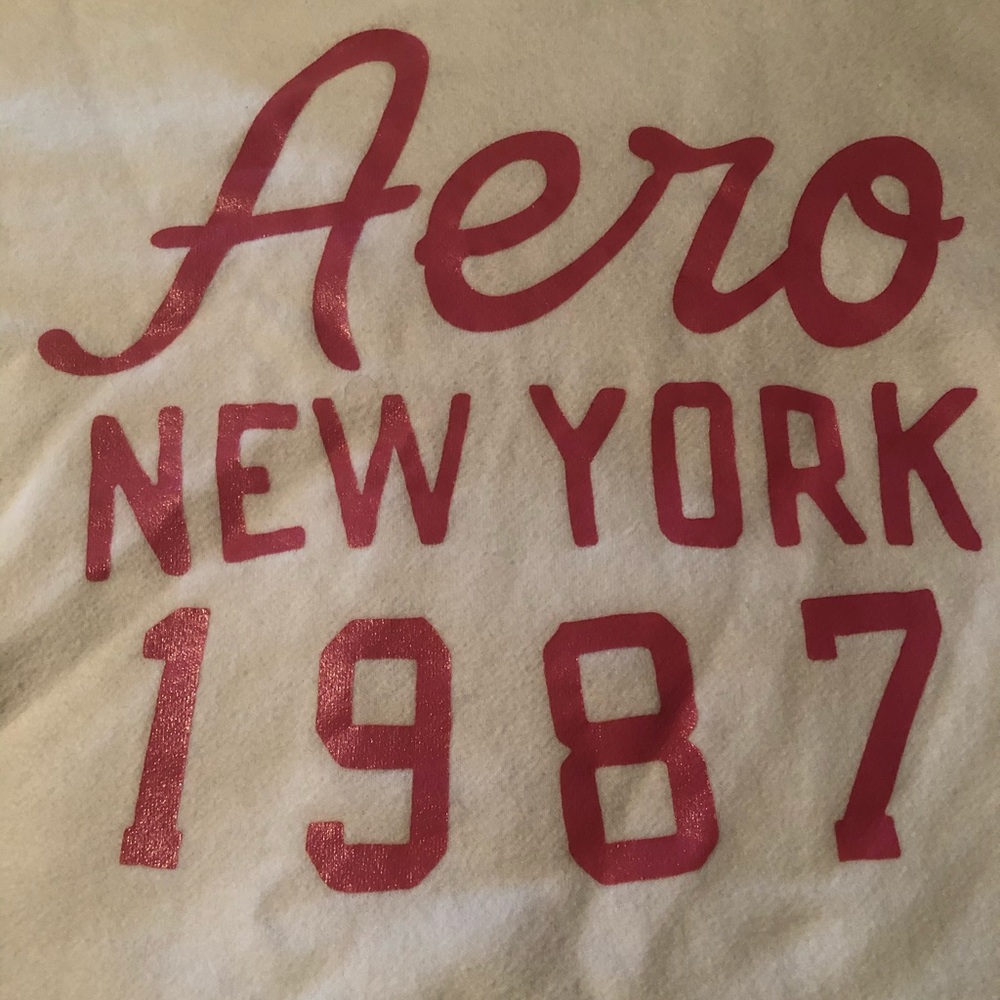 Junior Women’s Aeropostale White Hoodie Medium